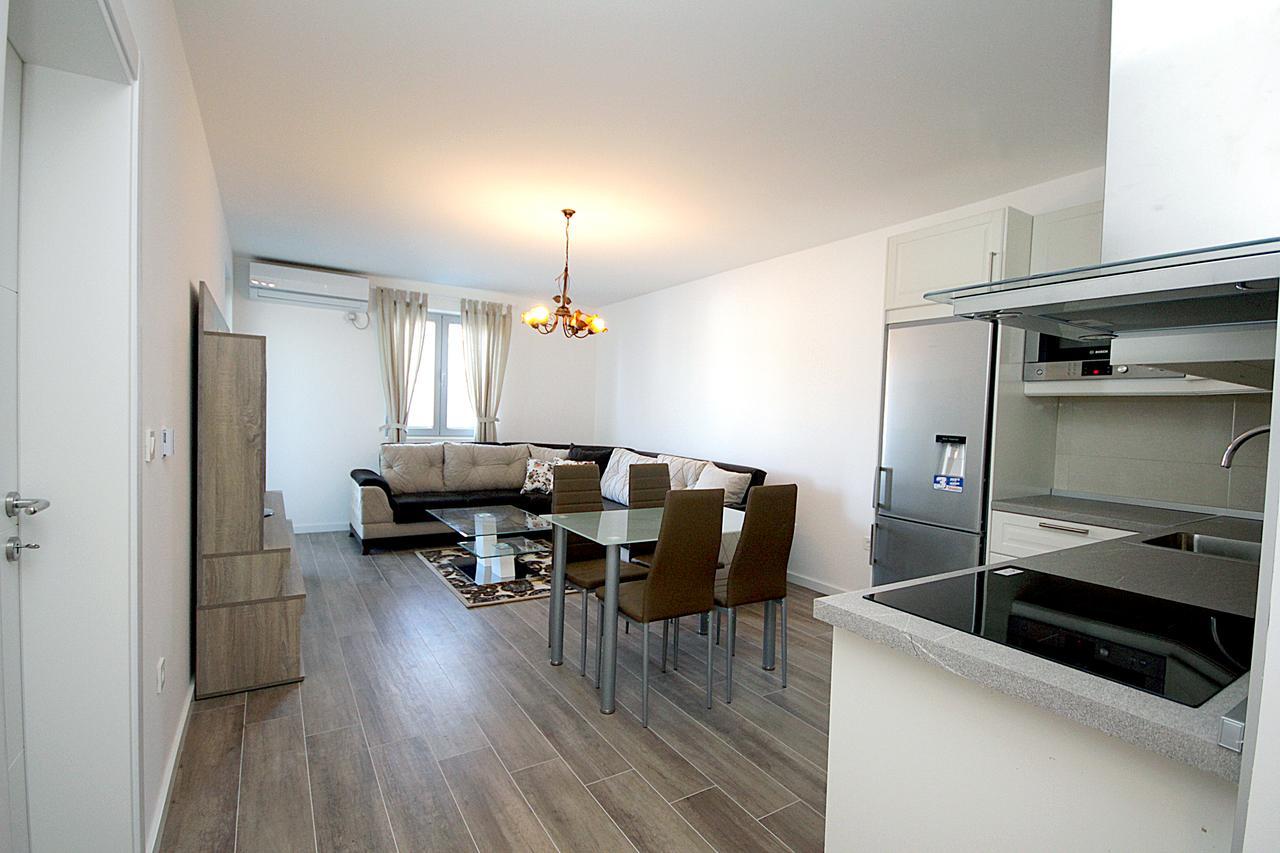 Apartment Melina Dobra Voda Ngoại thất bức ảnh