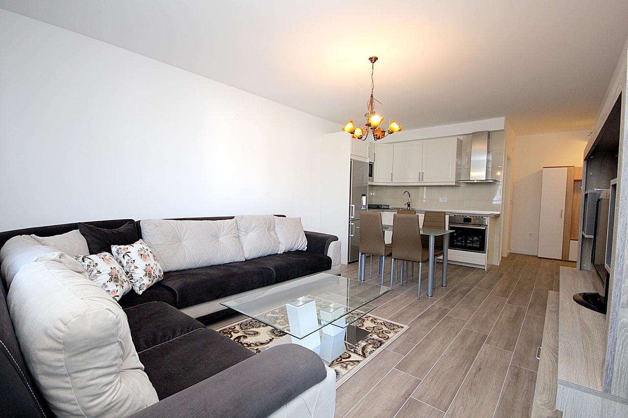 Apartment Melina Dobra Voda Ngoại thất bức ảnh