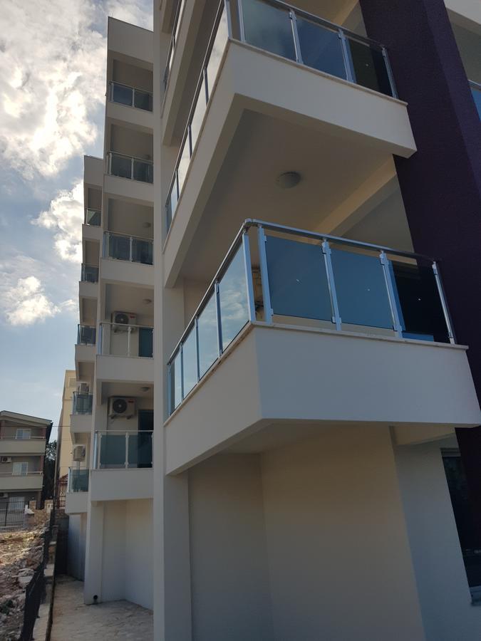 Apartment Melina Dobra Voda Ngoại thất bức ảnh