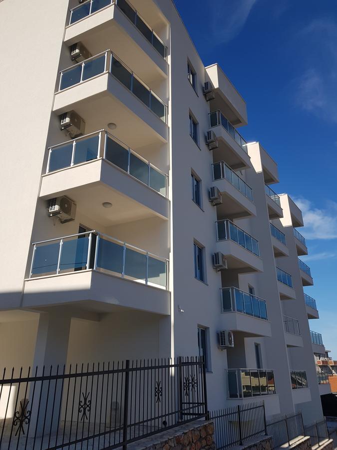 Apartment Melina Dobra Voda Ngoại thất bức ảnh